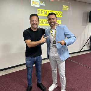 Maior comunidade de milhas e pontos do 🇧🇷, fui convidado pelo meu mentor @milhasaovivo para ab